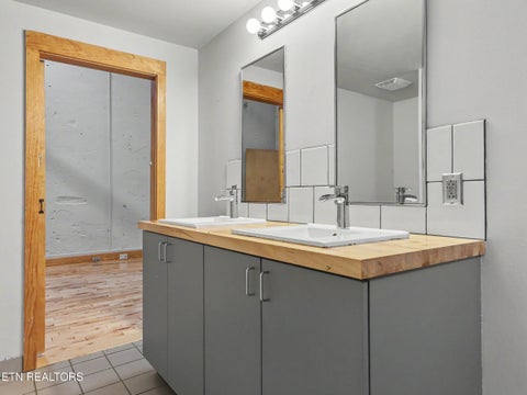 Tiny photo for 112 S Gay St #306, Knoxville, TN 37902 (MLS # 1354202)