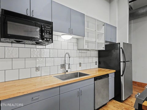 Tiny photo for 112 S Gay St #306, Knoxville, TN 37902 (MLS # 1354202)