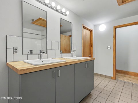 Tiny photo for 112 S Gay St #306, Knoxville, TN 37902 (MLS # 1354202)