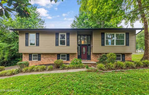 Photo of 509 Banbury Rd, Knoxville, TN 37934 (MLS # 1347535)