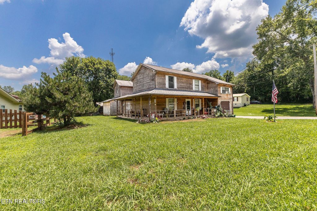 Photo of 1303 Stevens Lane, Lenoir City, TN 37771 (MLS # 1305816)