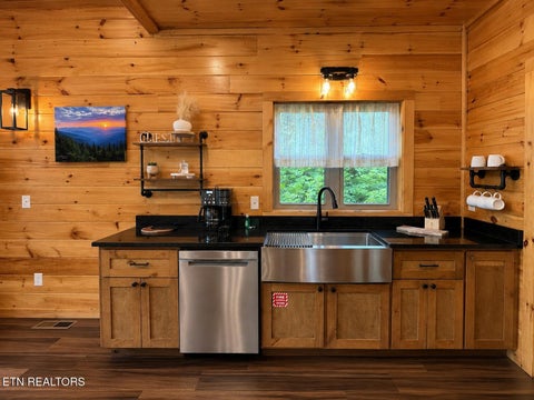 Tiny photo for 862 Crest View Drive, Gatlinburg, TN 37738 (MLS # 1343289)