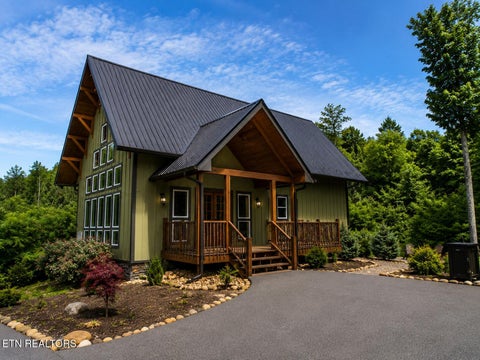 Property photo of 862 Crest View Drive, Gatlinburg, TN 37738
