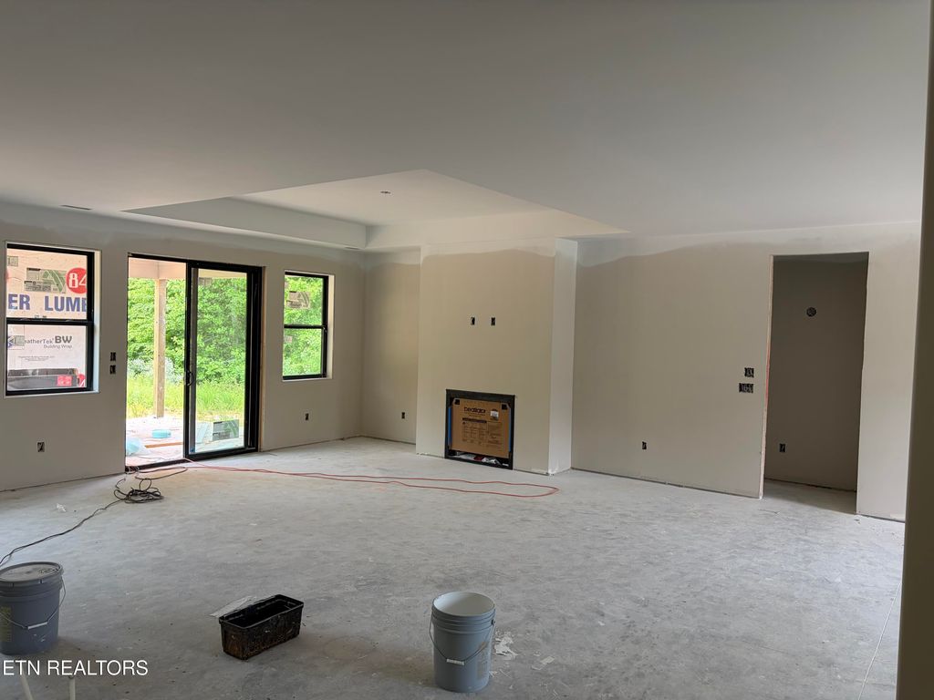 Photo of 141 Black Oak Drive, Oak Ridge, TN 37830 (MLS # 1340337)