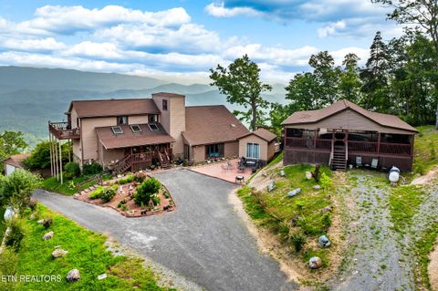 1121 Hollyberry Court Sevierville TN 37876