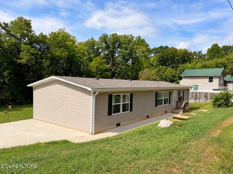 Photo of 1980 Martel Rd, Lenoir City, TN 37772 (MLS # 1354725)