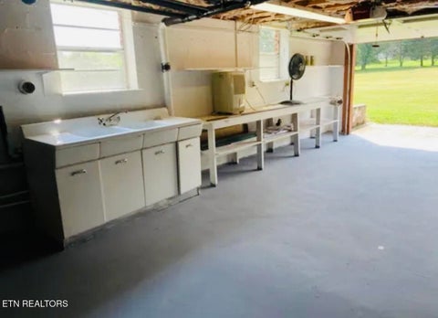 Tiny photo for 741 County Road 172, Athens, TN 37303 (MLS # 1357791)