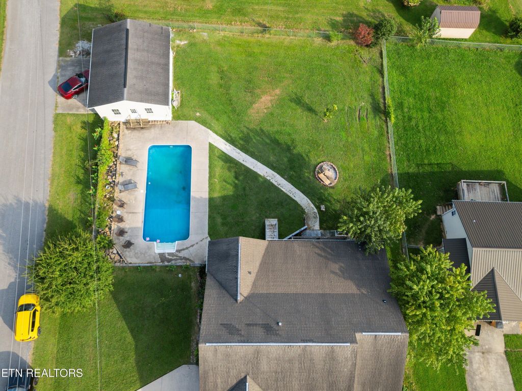 Photo of 273 Washington Street St, Crossville, TN 38572 (MLS # 1315618)