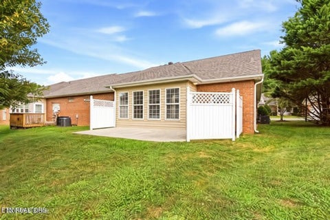 Tiny photo for 115 Devanshire Court, Oak Ridge, TN 37830 (MLS # 1354918)