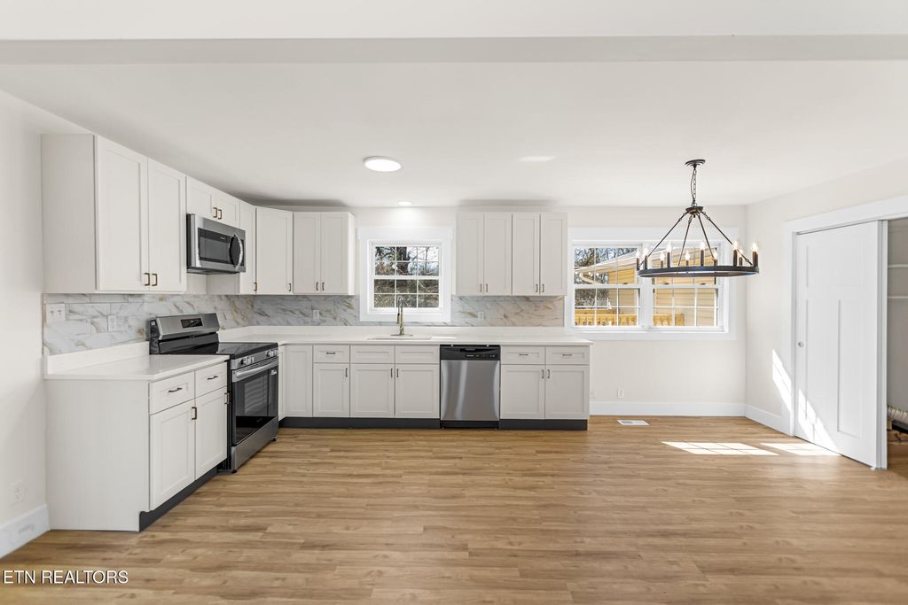 Photo of 306 Plaza St, Knoxville, TN 37920 (MLS # 1330905)