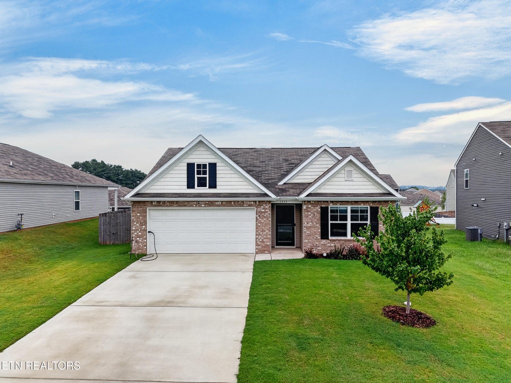 Photo of 1233 Cole Drive, Jefferson City, TN 37760 (MLS # 1356425)