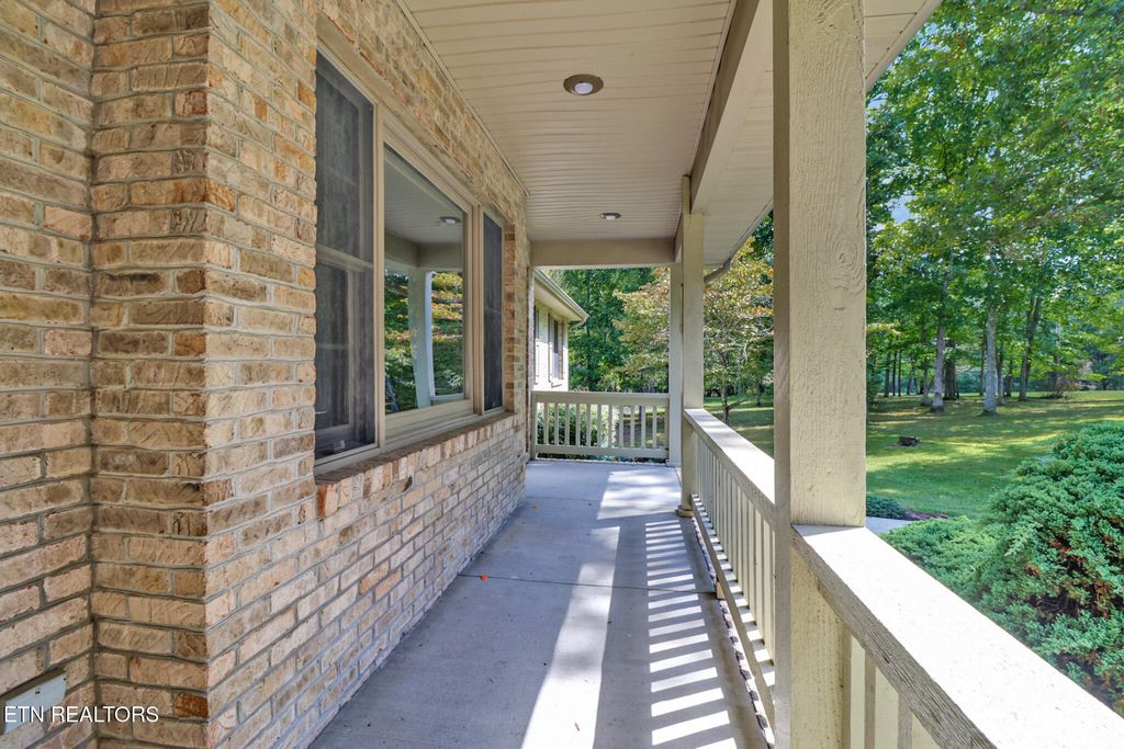Photo of 1061 Laurel Circle, Crossville, TN 38555 (MLS # 1315622)