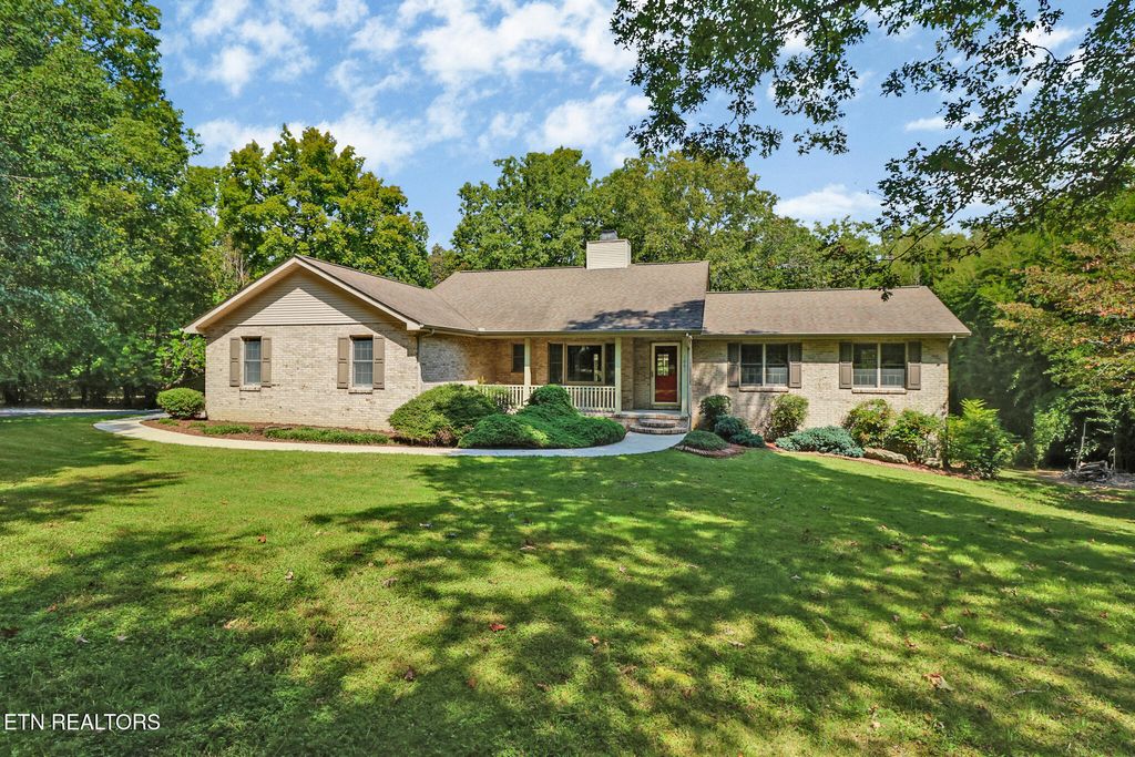 Photo of 1061 Laurel Circle, Crossville, TN 38555 (MLS # 1315622)