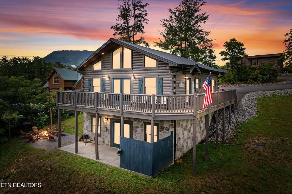 Photo of 705 Rondayview Lane, Sevierville, TN 37876 (MLS # 1340537)