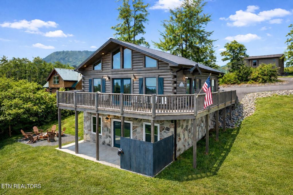 Photo of 705 Rondayview Lane, Sevierville, TN 37876 (MLS # 1340537)