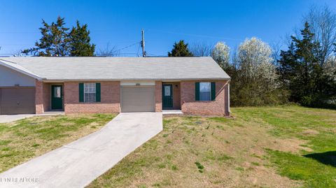 Photo of 334 Hawthorne Oaks Way, Powell, TN 37849 (MLS # 1335390)