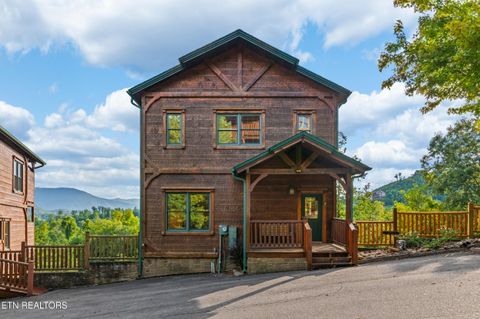 Photo of 820 Great Smoky Way, Gatlinburg, TN 37738 (MLS # 1319458)