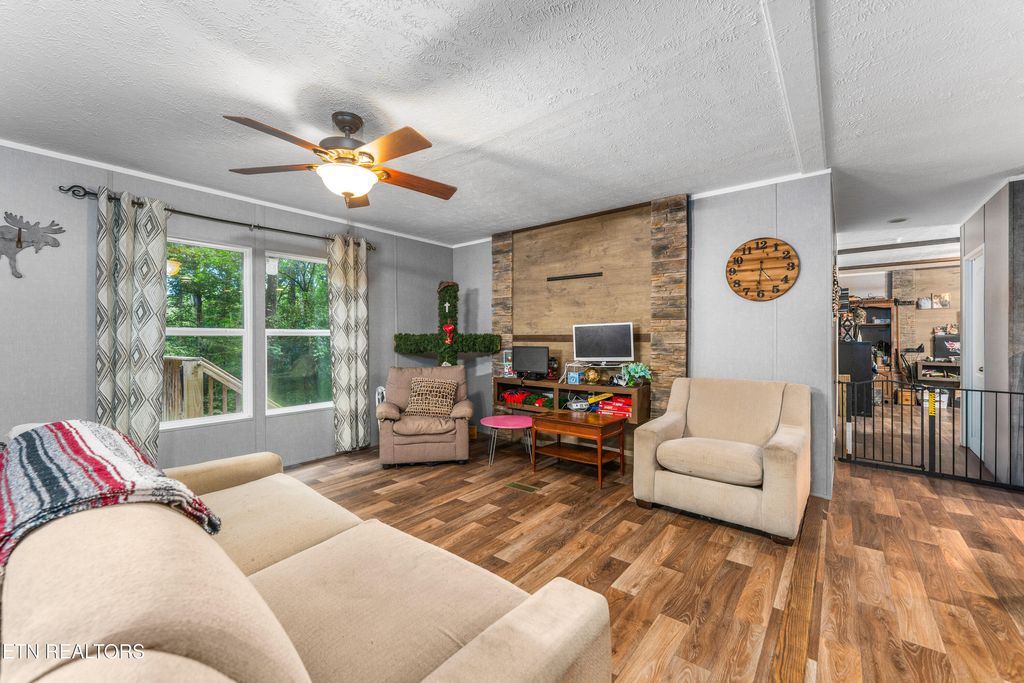 Photo of 346 Strong Hollow Lane, Rocky Top, TN 37769 (MLS # 1307828)