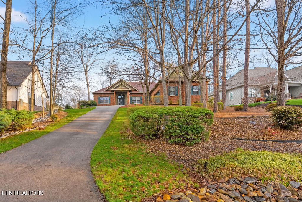 Photo of 223 Tahlequah Drive, Loudon, TN 37774 (MLS # 1333000)