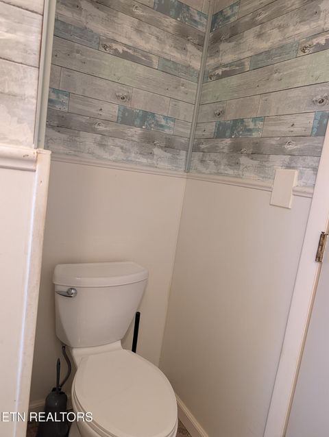 Tiny photo for 625 W Rhea Ave, Spring City, TN 37381 (MLS # 1328069)