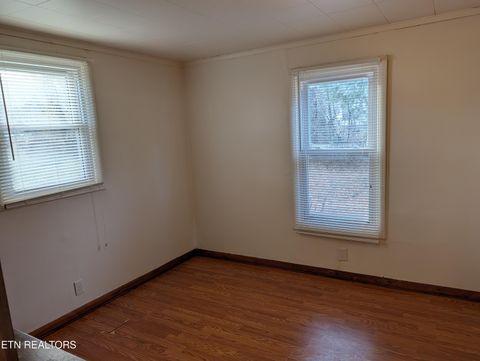 Tiny photo for 625 W Rhea Ave, Spring City, TN 37381 (MLS # 1328069)