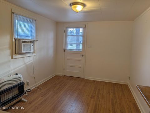 Tiny photo for 625 W Rhea Ave, Spring City, TN 37381 (MLS # 1328069)