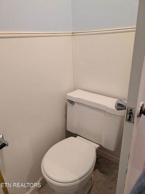 Tiny photo for 625 W Rhea Ave, Spring City, TN 37381 (MLS # 1328069)