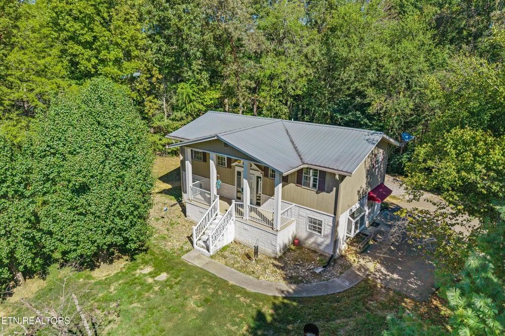 Photo of 647 Gamble Gap Rd, Tellico Plains, TN 37385 (MLS # 1360008)