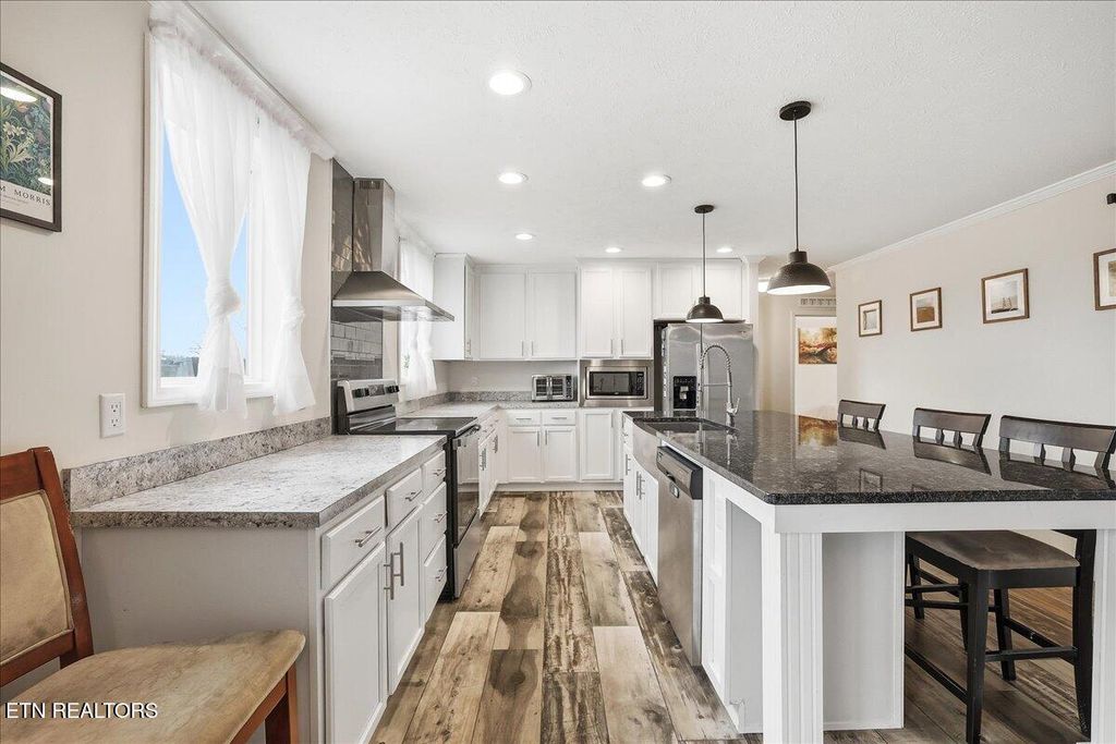 Photo of 158 Elaine Drive, Tazewell, TN 37879 (MLS # 1331374)