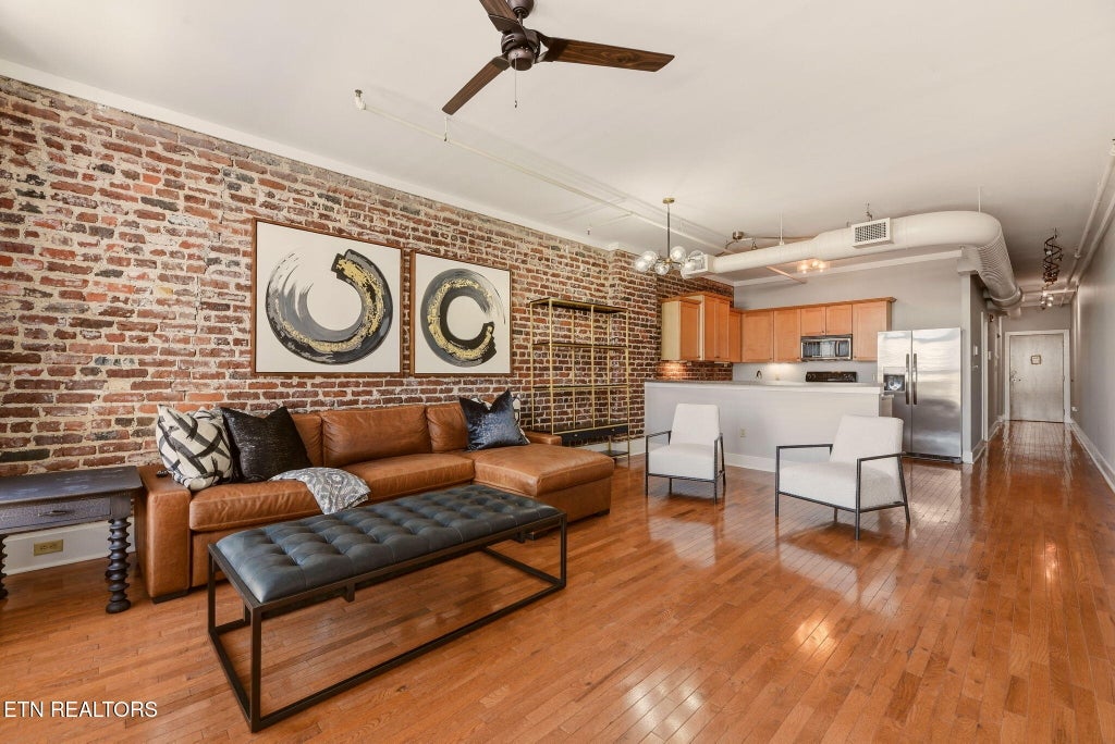 Photo of 418 S Gay St #605, Knoxville, TN 37902 (MLS # 1358010)
