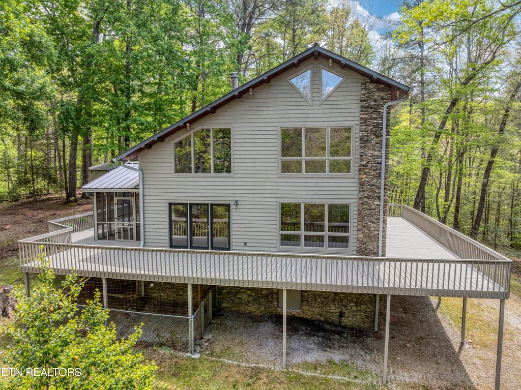Photo of 2210 Turkey Roost Rd, Walland, TN 37886 (MLS # 1338470)