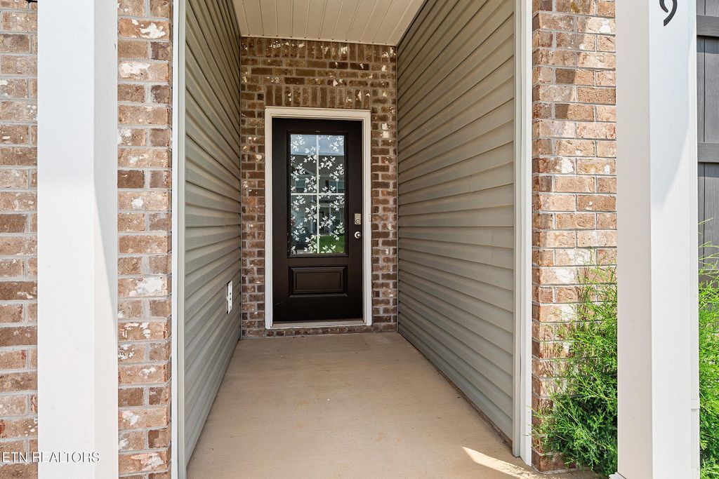 Photo of 2329 Stream View Lane, Morristown, TN 37814 (MLS # 1322431)