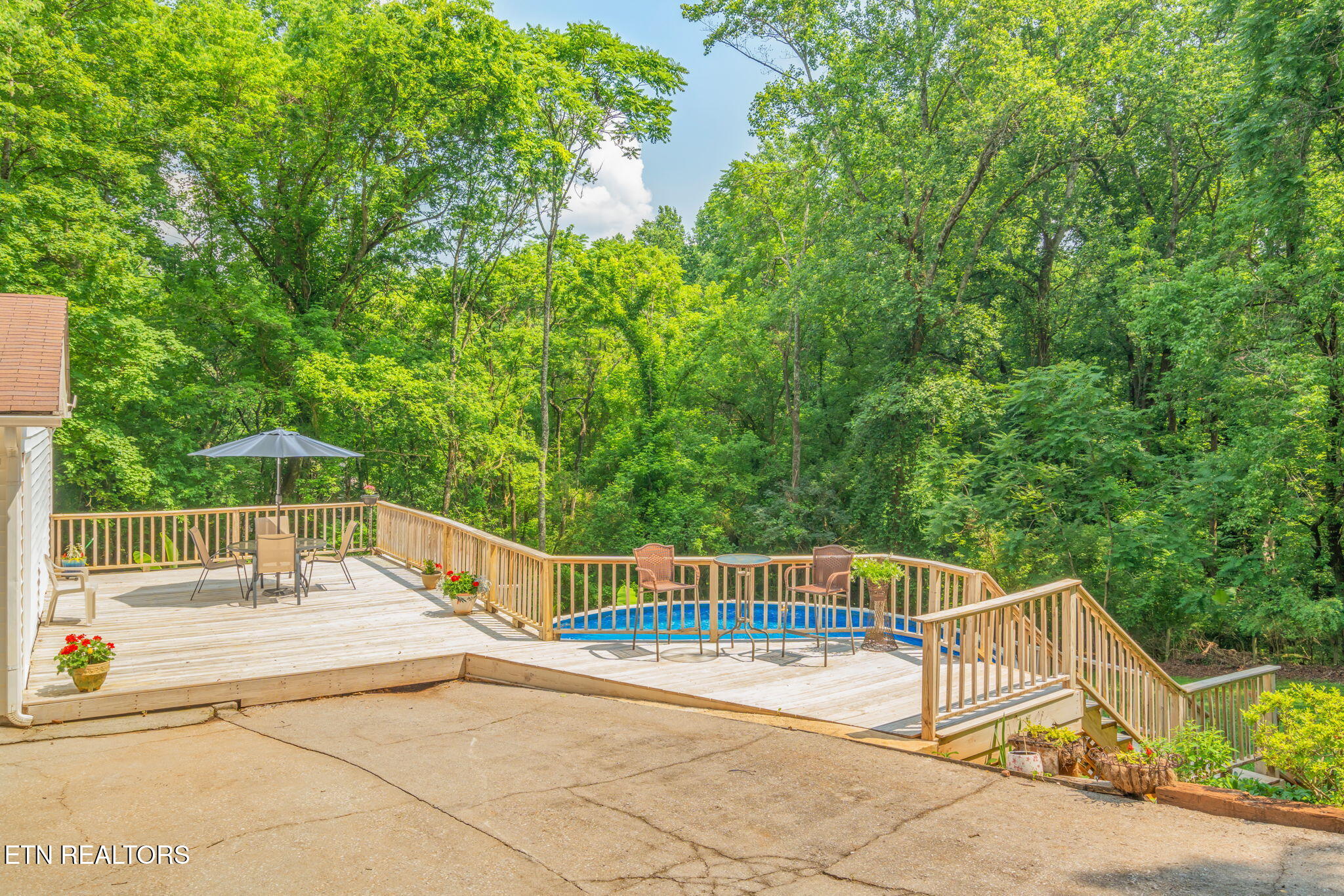 6136 Walnut Valley Drive