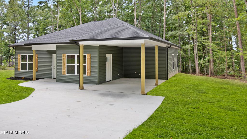 Photo of 1407 Mountain View Rd, Benton, TN 37307 (MLS # 1345702)