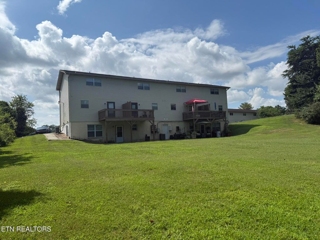 Photo of 1818 Meadowland Lane, Louisville, TN 37777 (MLS # 1309950)