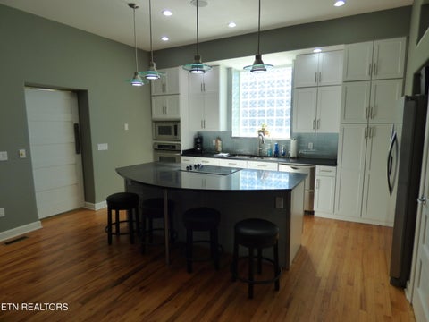 Tiny photo for 31 W 5th St, Crossville, TN 38555 (MLS # 1359869)
