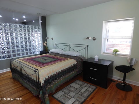 Tiny photo for 31 W 5th St, Crossville, TN 38555 (MLS # 1359869)