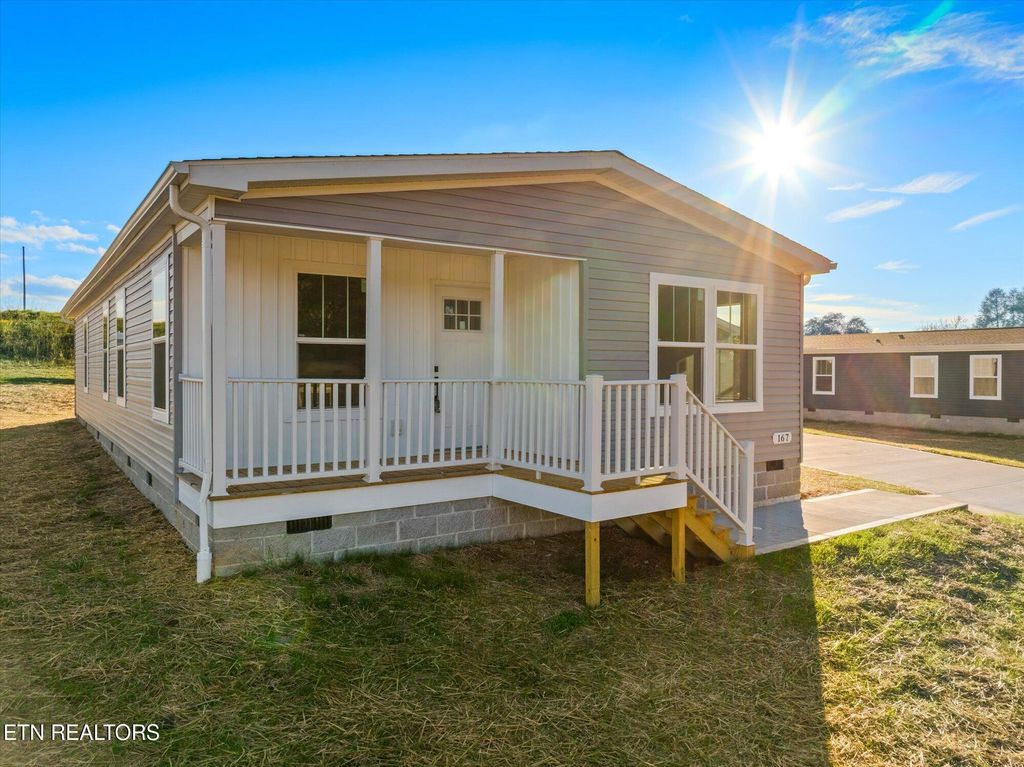 Photo of 167 Dode St, Sweetwater, TN 37874 (MLS # 1282117)