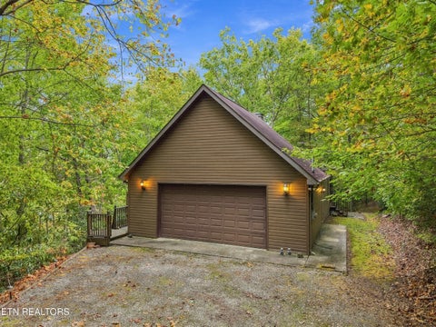 Tiny photo for 521 Jefferson Rd, Gatlinburg, TN 37738 (MLS # 1359302)