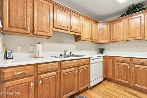 Tiny photo for 521 Jefferson Rd, Gatlinburg, TN 37738 (MLS # 1359302)