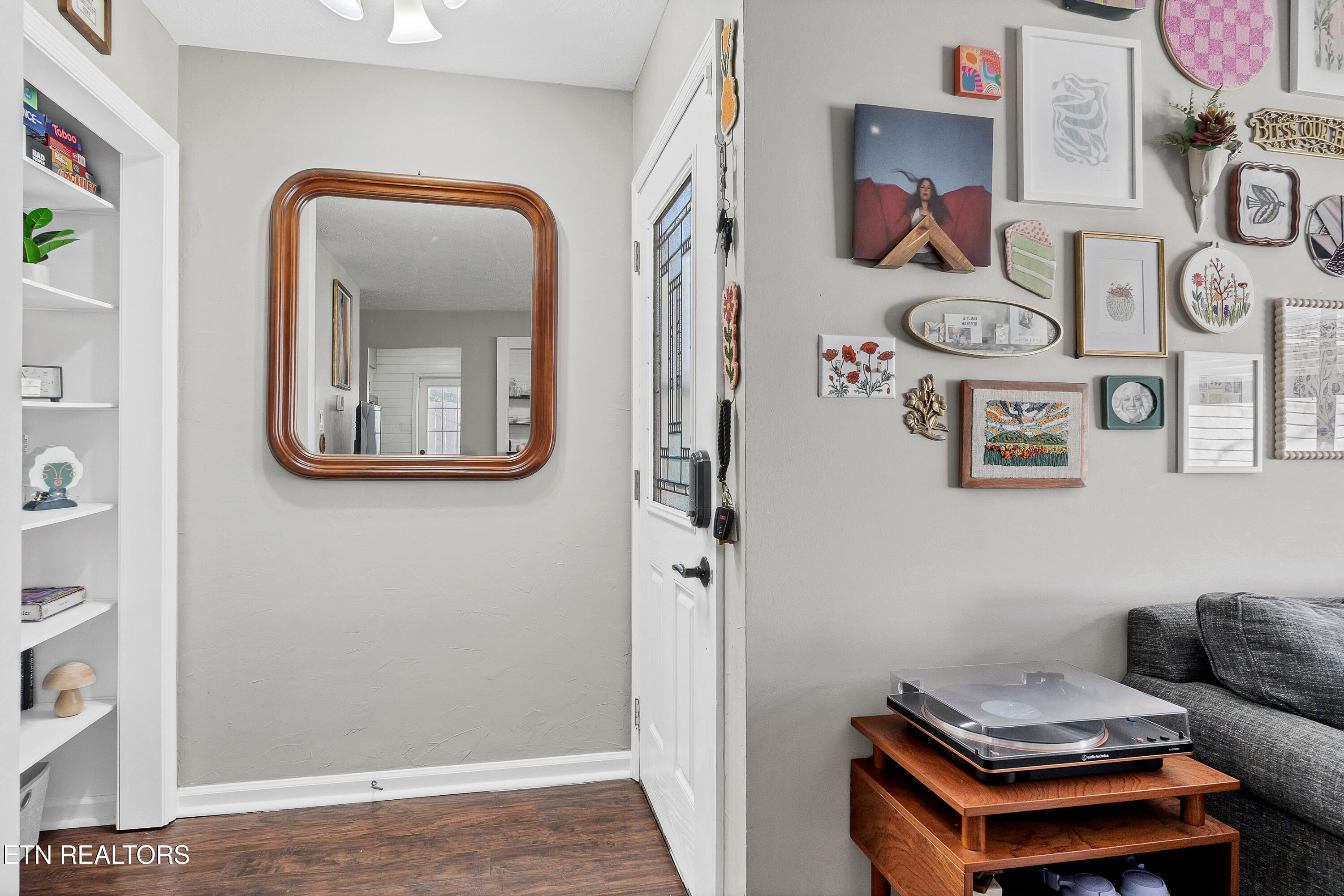 1508 Rhododendron Court