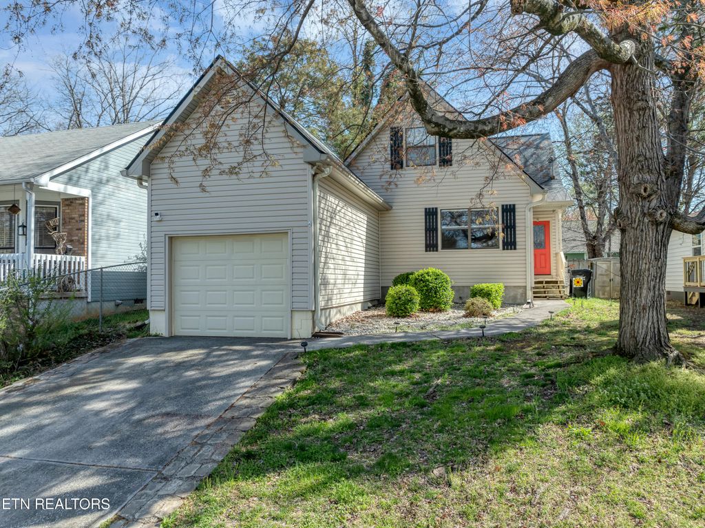 Photo of 1508 Rhododendron Court, Knoxville, TN 37931 (MLS # 1337840)