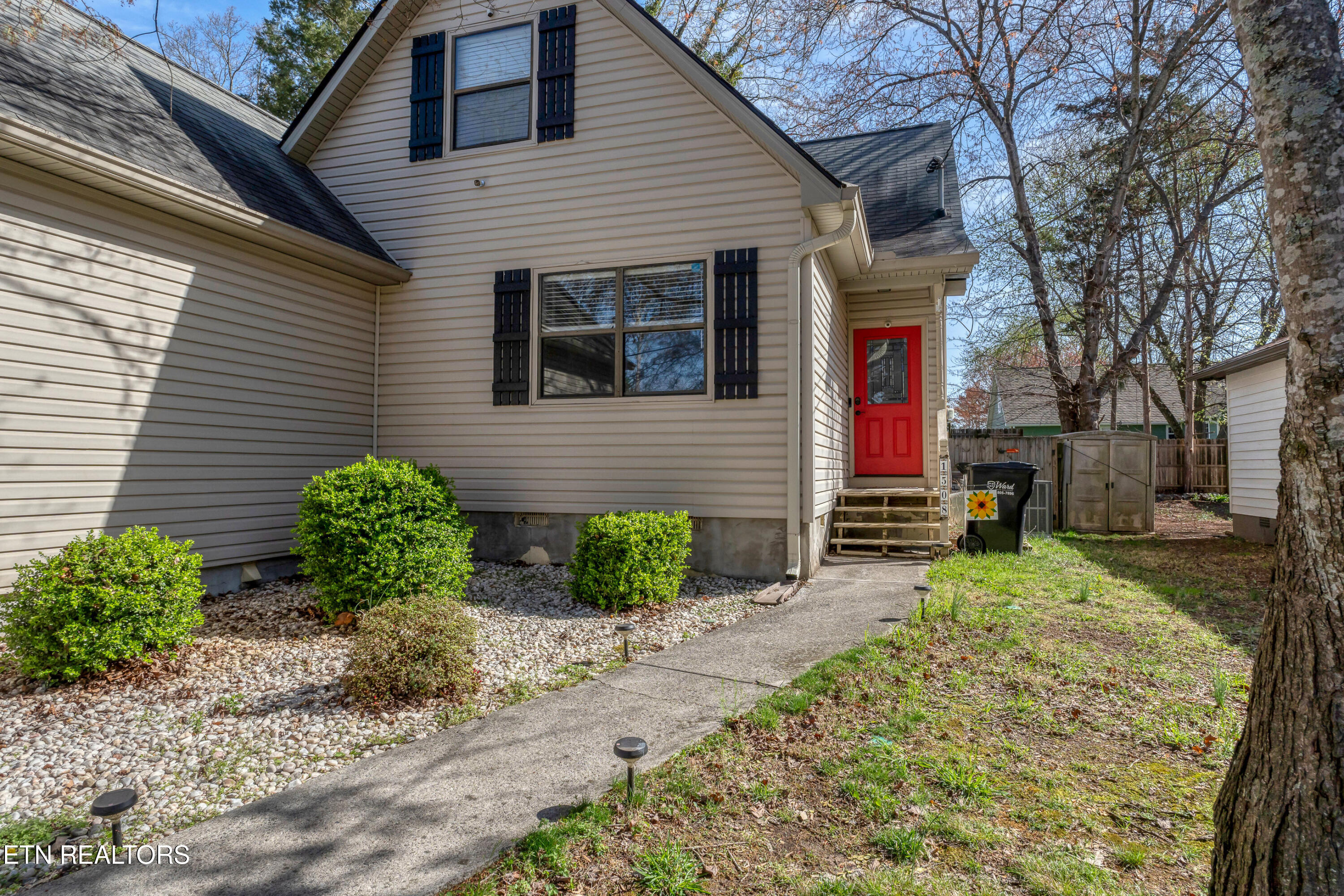 1508 Rhododendron Court