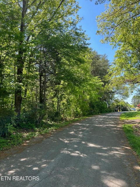 1267 Jackson Drive Madisonville TN 37354