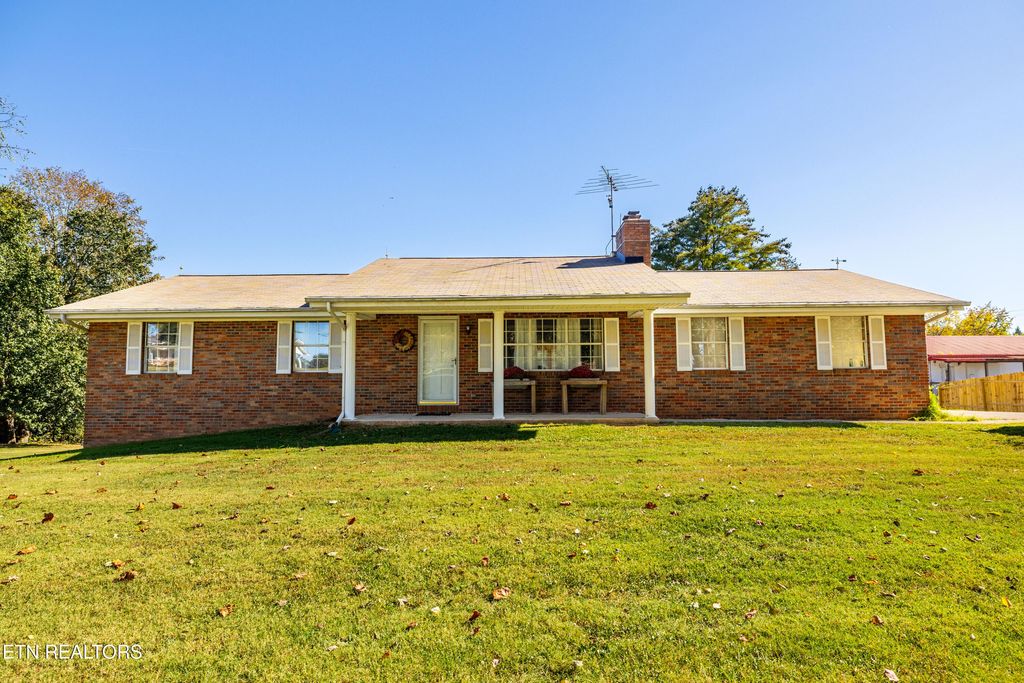 Photo of 3432 Sevierville Rd, Maryville, TN 37804 (MLS # 1318829)