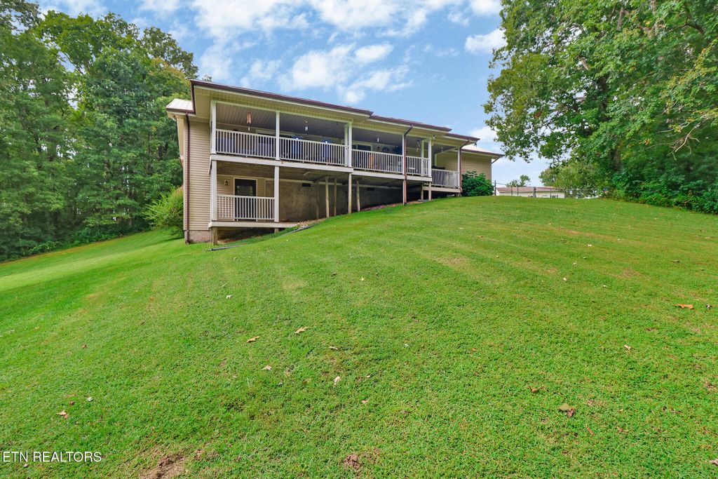 Photo of 211 Chestnut Court, Crossville, TN 38555 (MLS # 1315014)