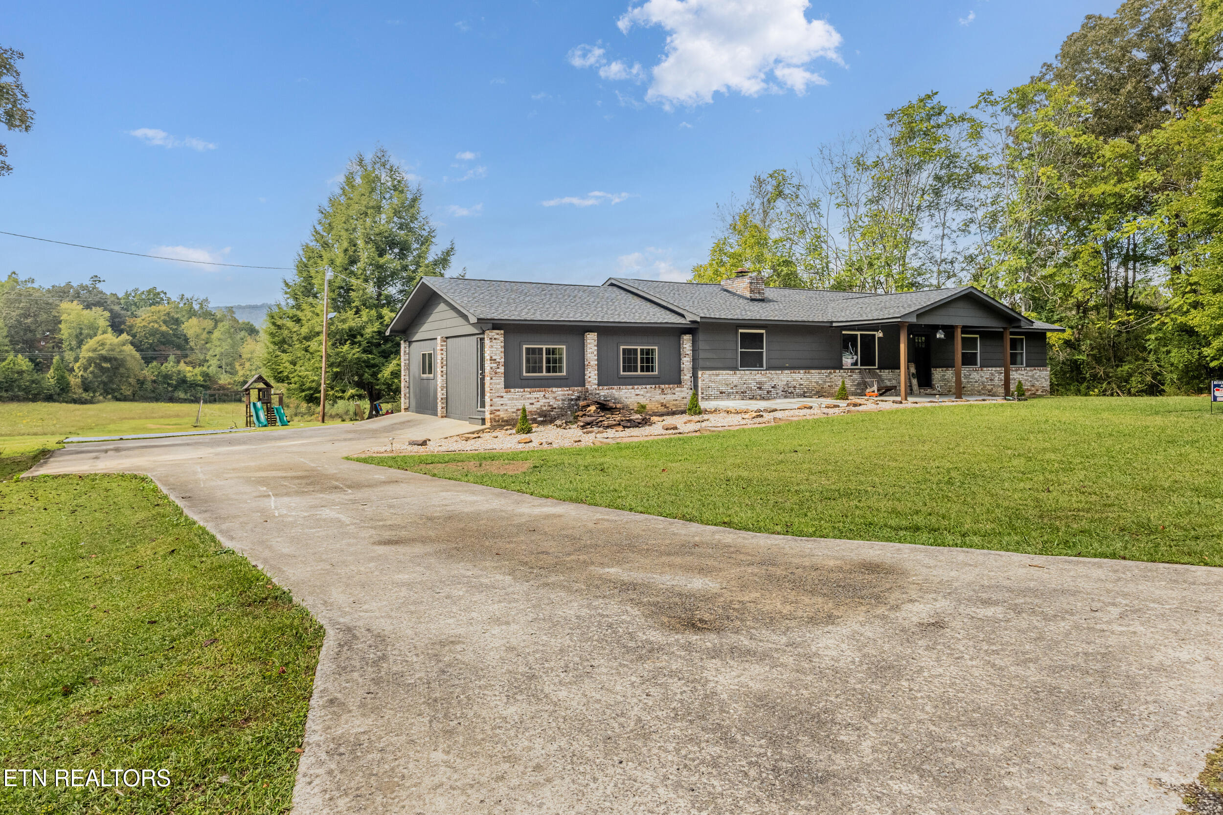 154 Smokey Run Estates