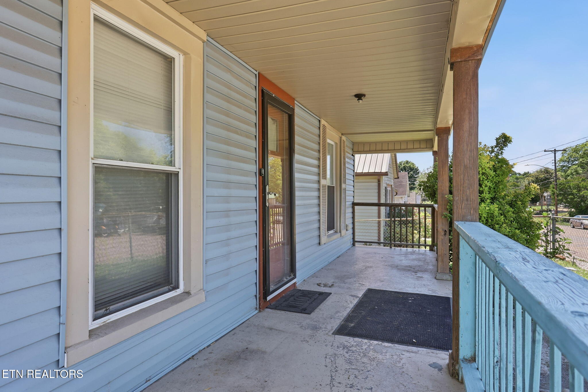 2446 Brown Ave