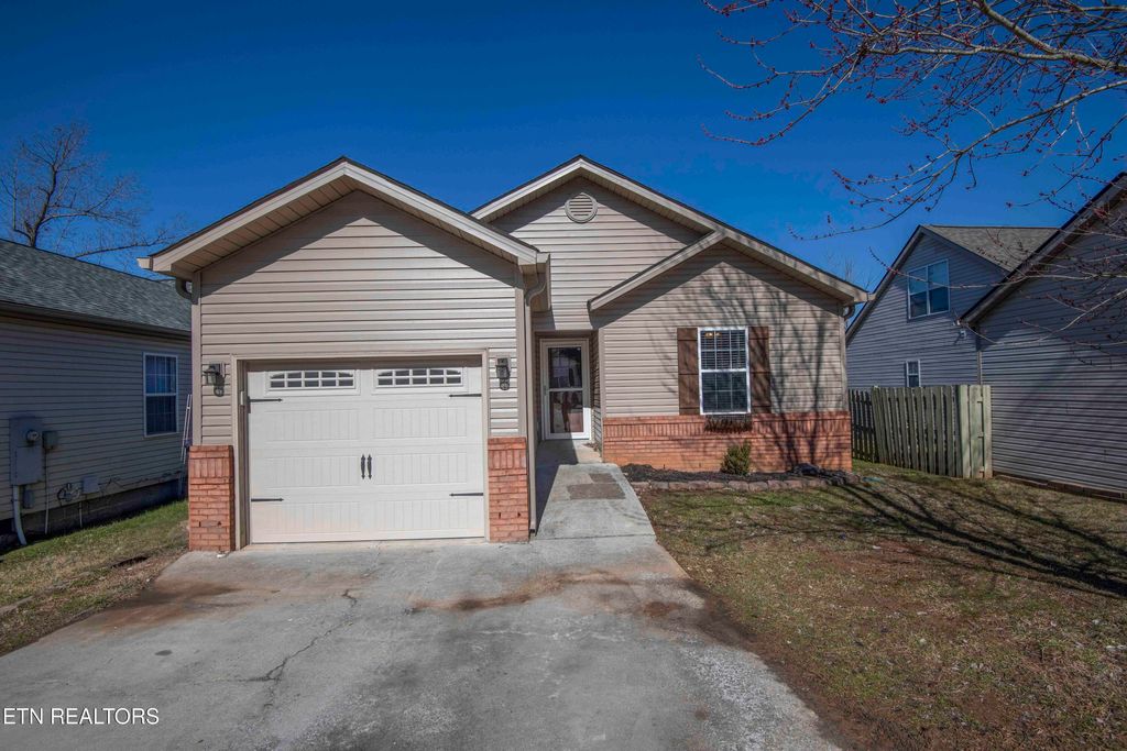 Photo of 1659 Sails Way, Knoxville, TN 37932 (MLS # 1329863)