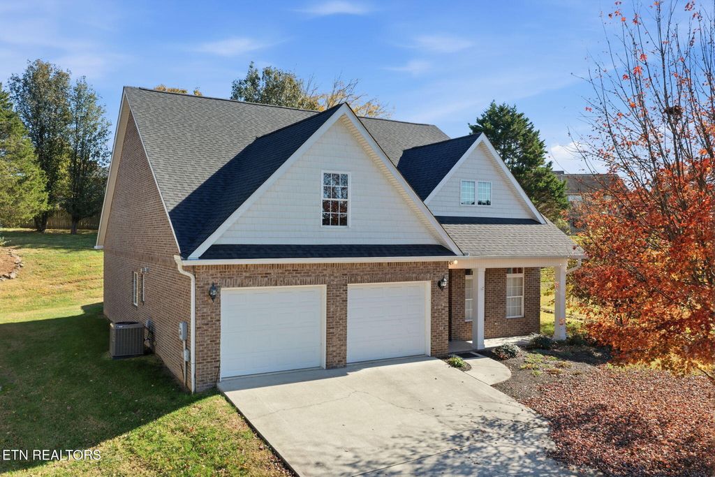 Photo of 134 Waterston Way, Clinton, TN 37716 (MLS # 1321758)